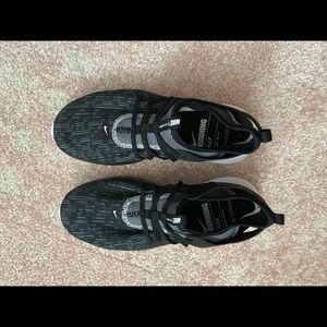 Nike running shoe - flex size 7 / 38